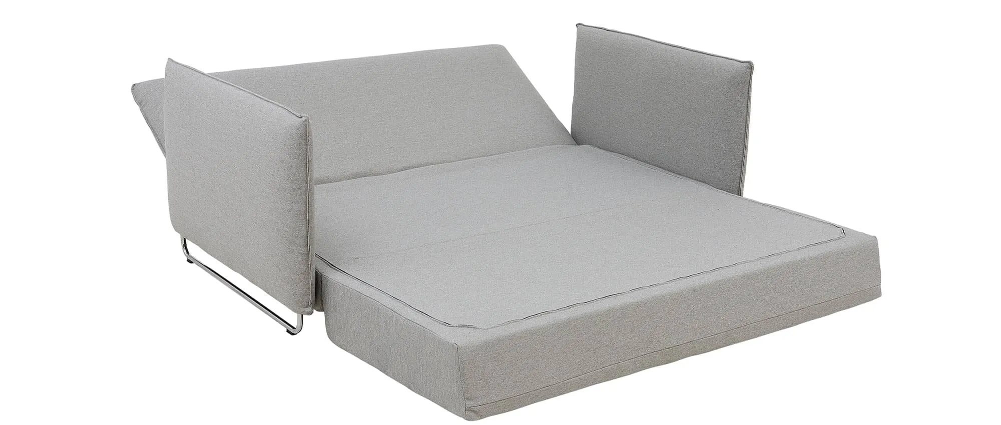 Die Rückenlehne des CORD Schlafsofas lässt sich nach hinten umklappen und in mehreren Stufen einstellen