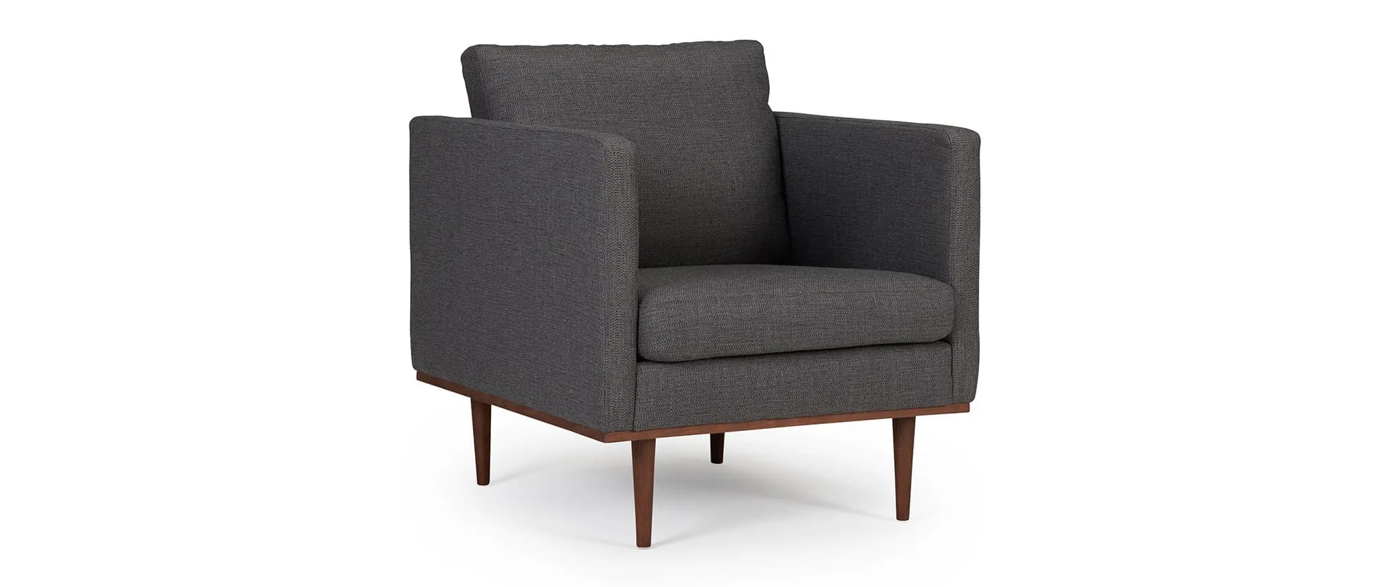 Der OSLO Designer Sessel mit Polsterarmlehnen und dunklen Holzfüßen aus Eiche