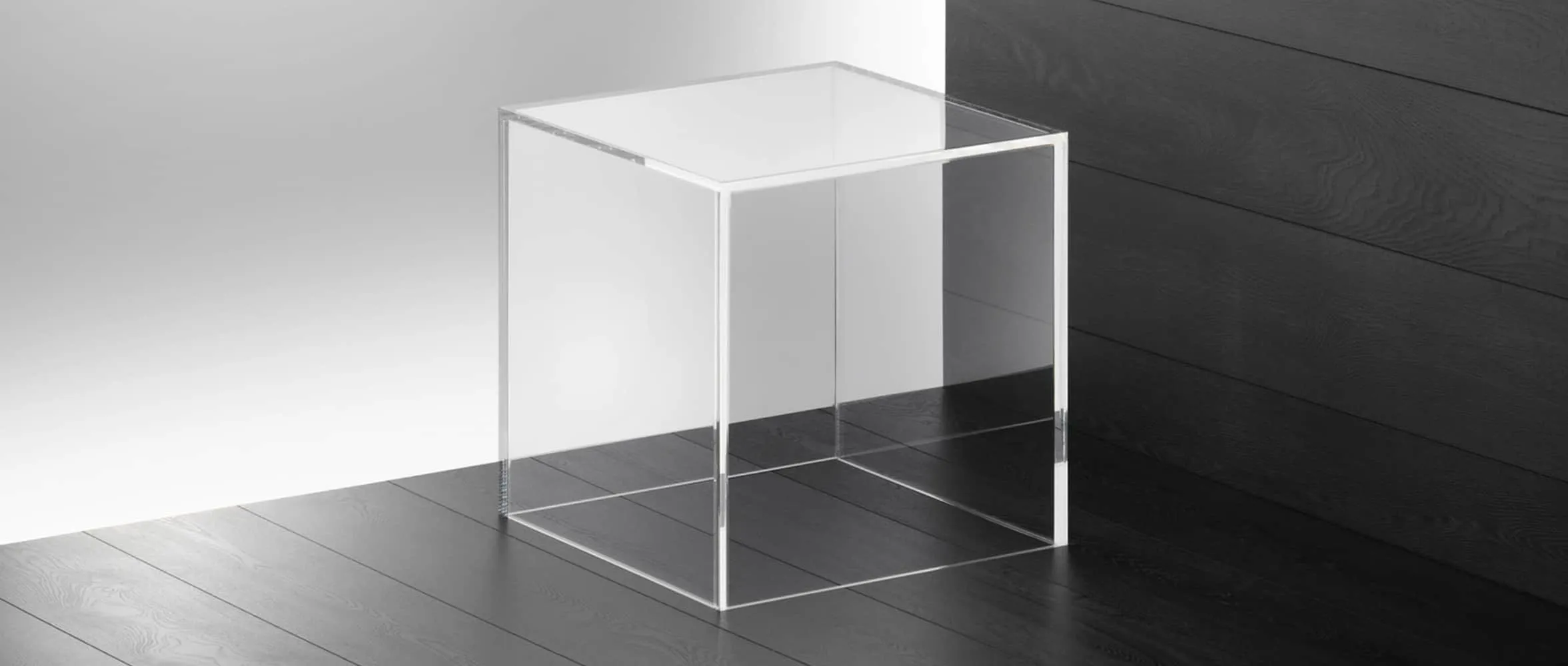 Der Beistelltisch OSLO überzeugt durch sein besonders minimalistisches Design