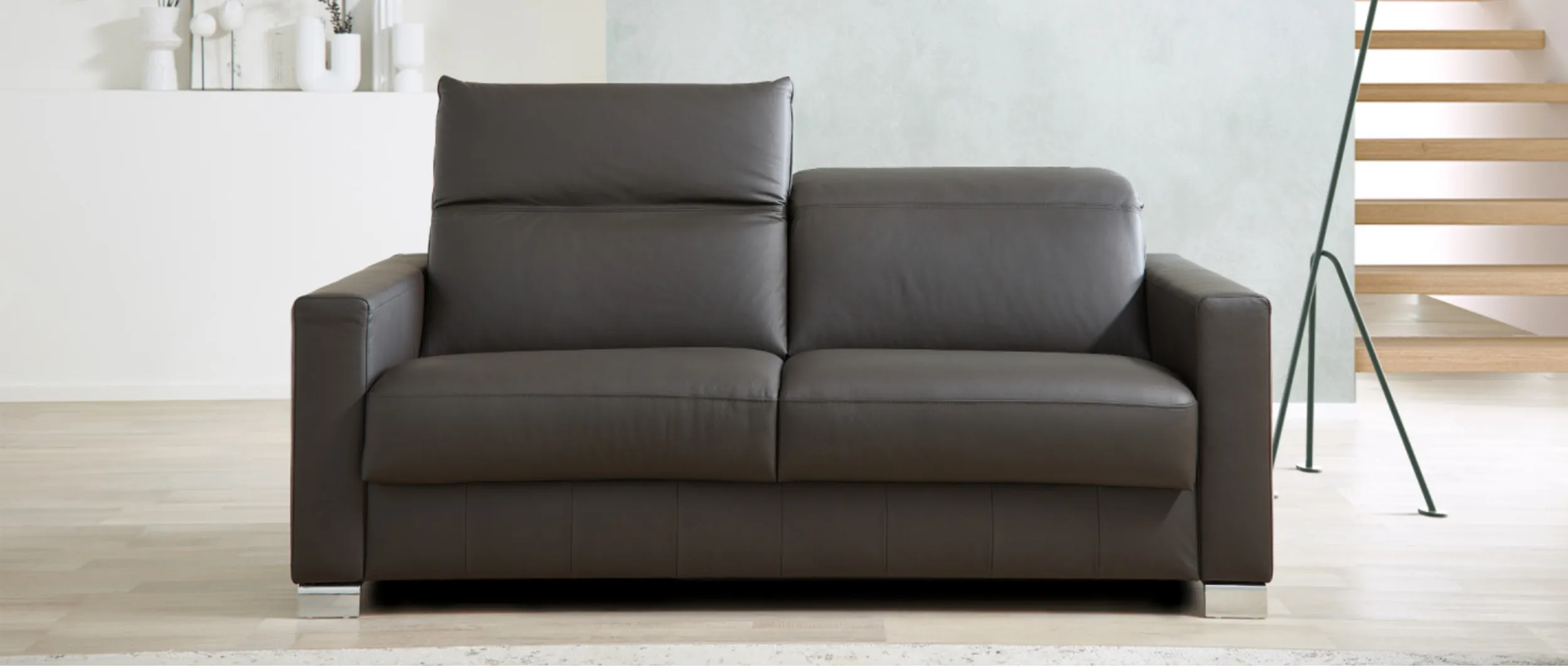 Das GENF DELUXE Eckschlafsofa und einzel Schlafsofa ist auch in Rindsleder erhältlich