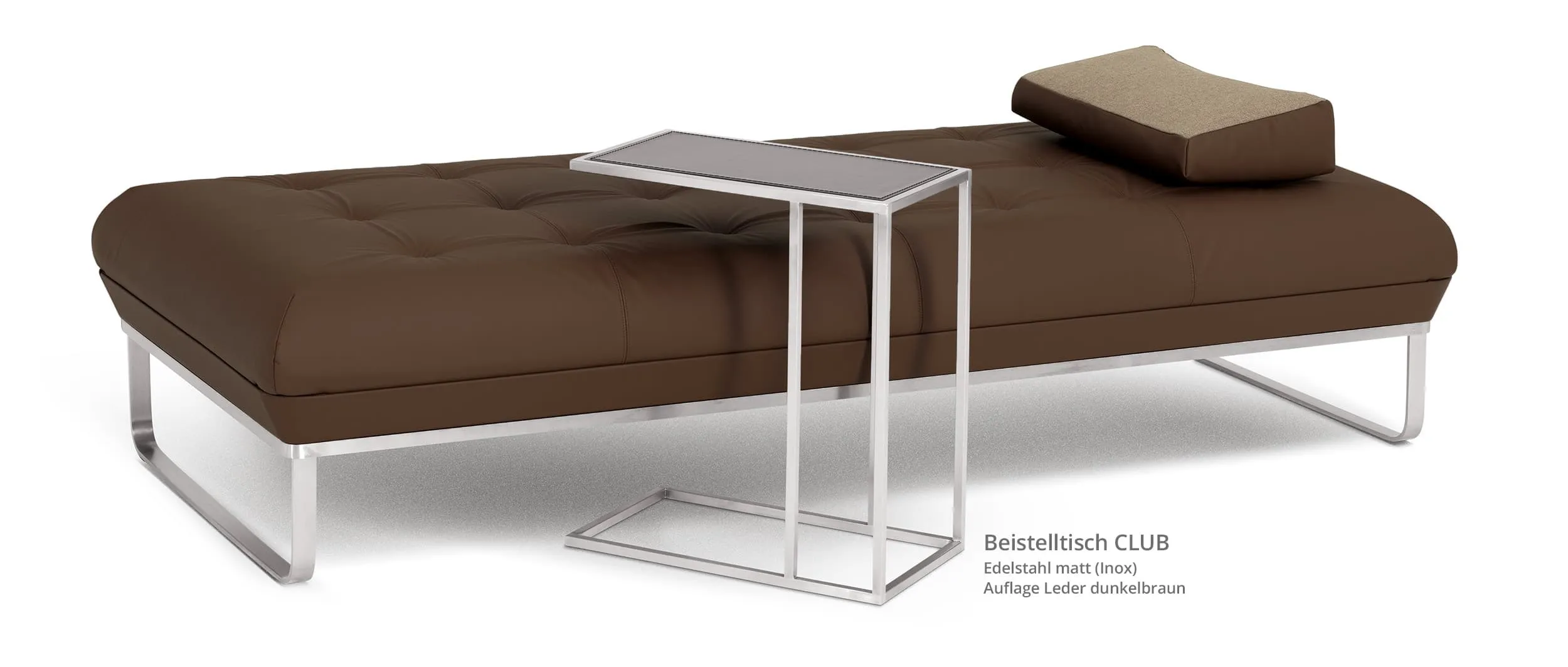 Das DAYBED im Echtleder Panama - Braun - (5400) mit passendem CLUB Tisch