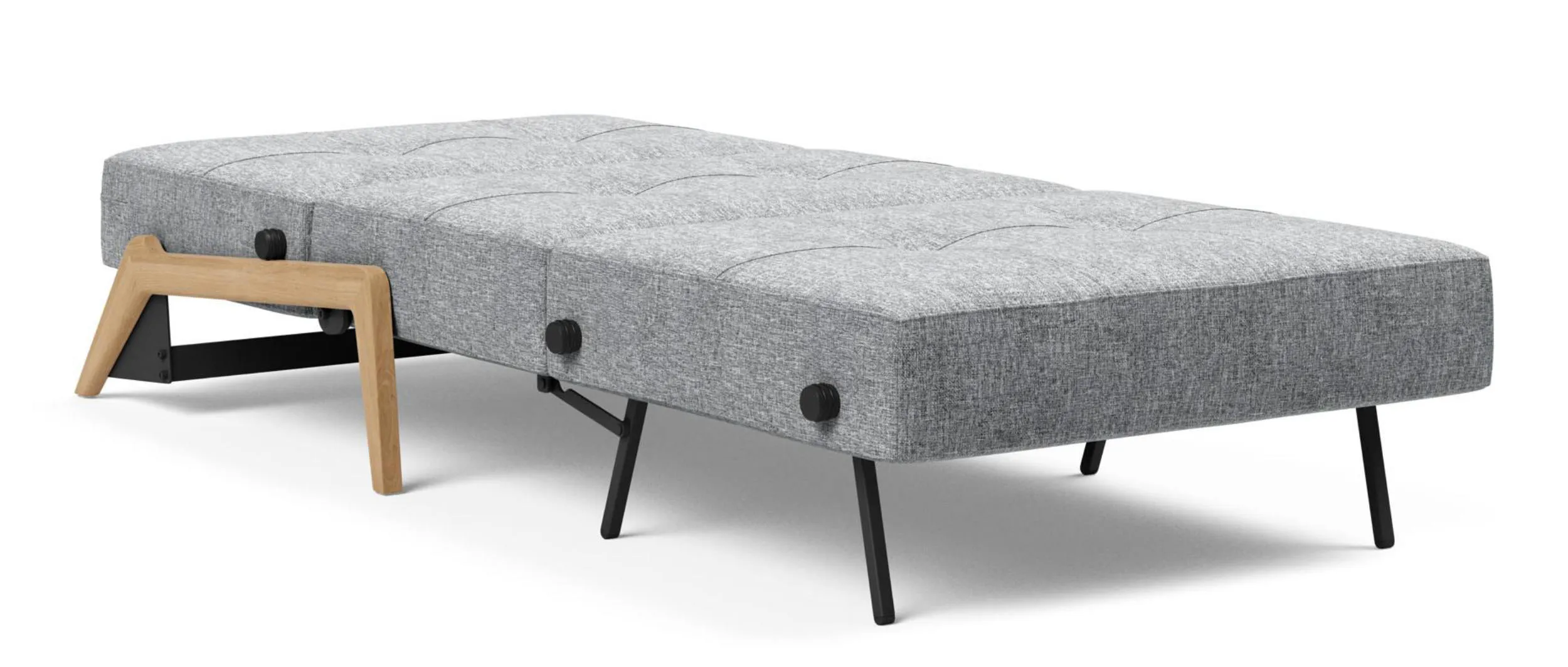 Ausgeklappt verfügt der CUBED 02 Sessel 90 über eine Liegefläche von ca. 90x200 cm - ideal für eine Person