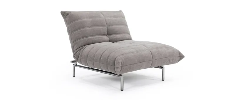 Der MIKUNJO Sessel von Innovation im regulären Stoff Esina Truffle (418)