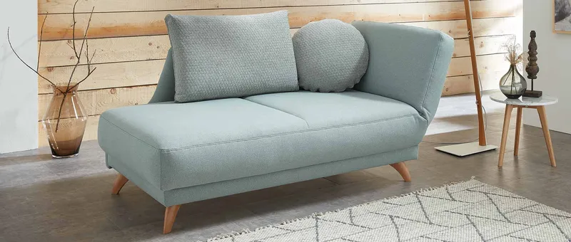 Das Daybed HUSUM DELUXE mit Bettkasten und Holzfüßen in Buche