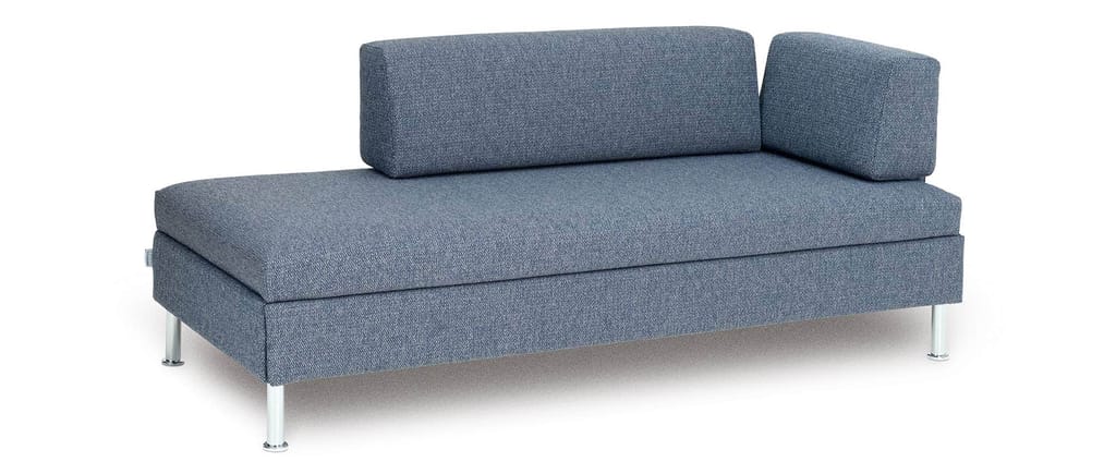 SINGOLO Einzelliege von Swiss Plus mit Rückenkissen (120 cm) und Armlehnenkissen (60 cm) - diese sind flexibel montierbar