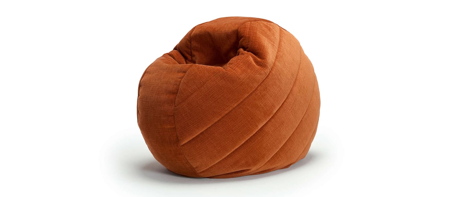 Der SHUFFLEPUCK QUILTUS Sitzsack von Innovation im skandinavischen Design mit hohem Lounge-Komfort