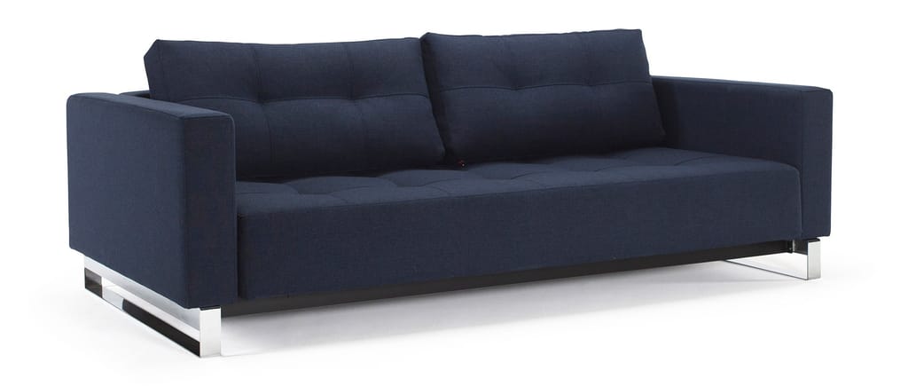Das CASSIUS DELUXE EXCESS Schlafsofa von Innovation im Stoff Mixed Dance Blue (528)