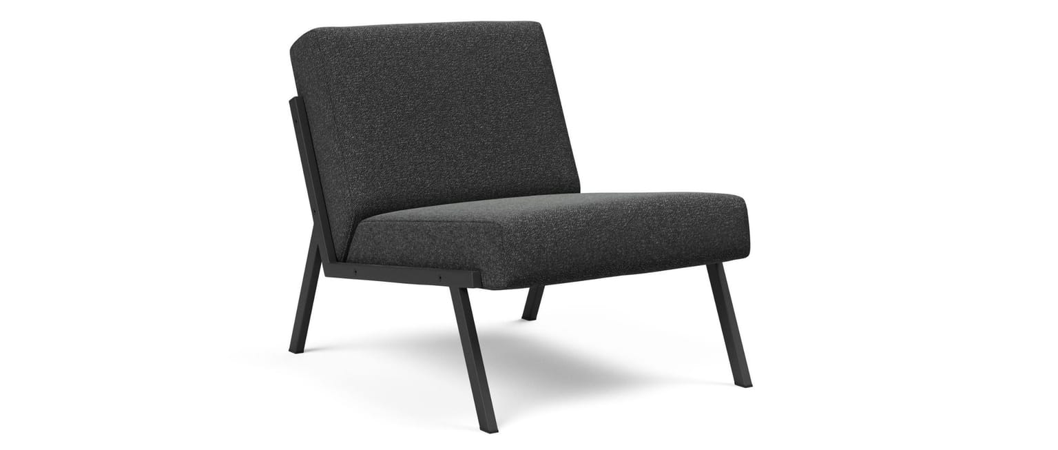 Der Designer Stuhl VIKKO hier als Sonderanfertigung im Stoff Bouclé Charcoal (529)