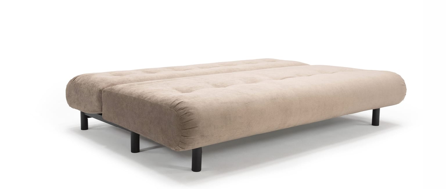 Das Innovation NABLI Schlafsofa bietet eine großzügige Liegefläche von ca. 140x200 cm an