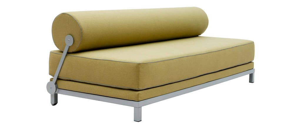 Das SLEEP Daybed von Softline mit verschiedenen Gestellen und Stoffen