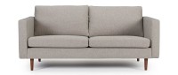 Vorschau: HALMSTAD 2,5-Sitzer Designer Sofa mit Polsterarmlehnen und Holzfüßen