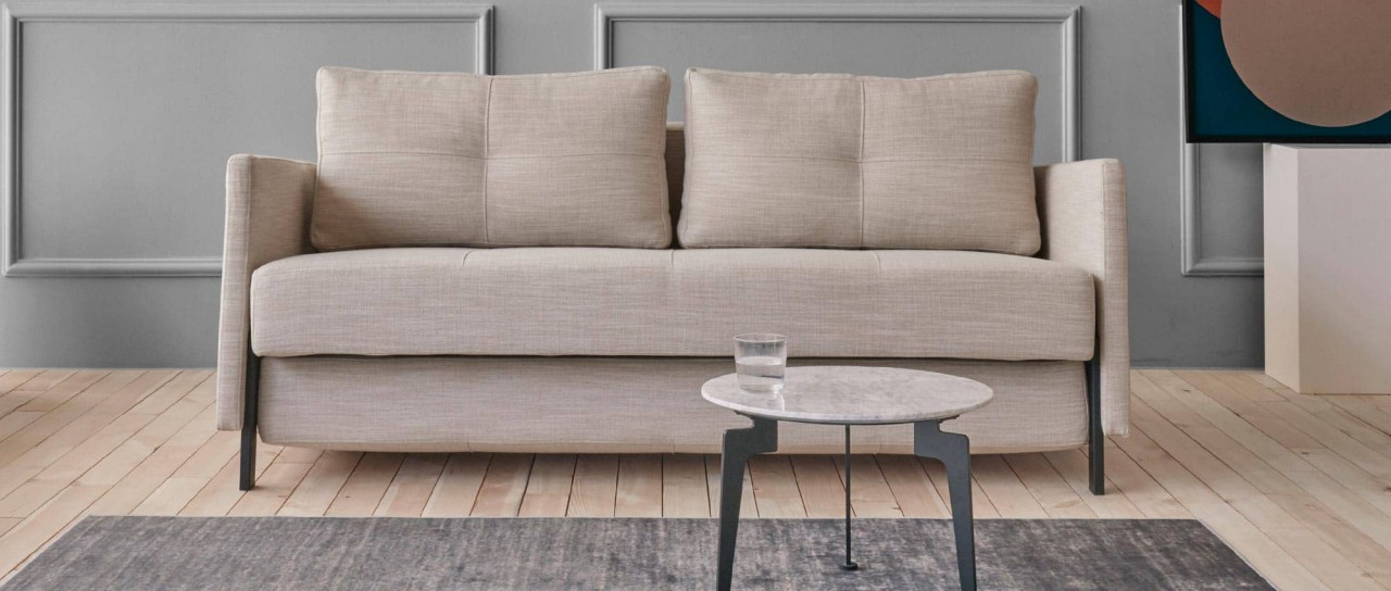 CUBED 02 Schlafsofa 160x200 cm mit Armlehnen von Innovation