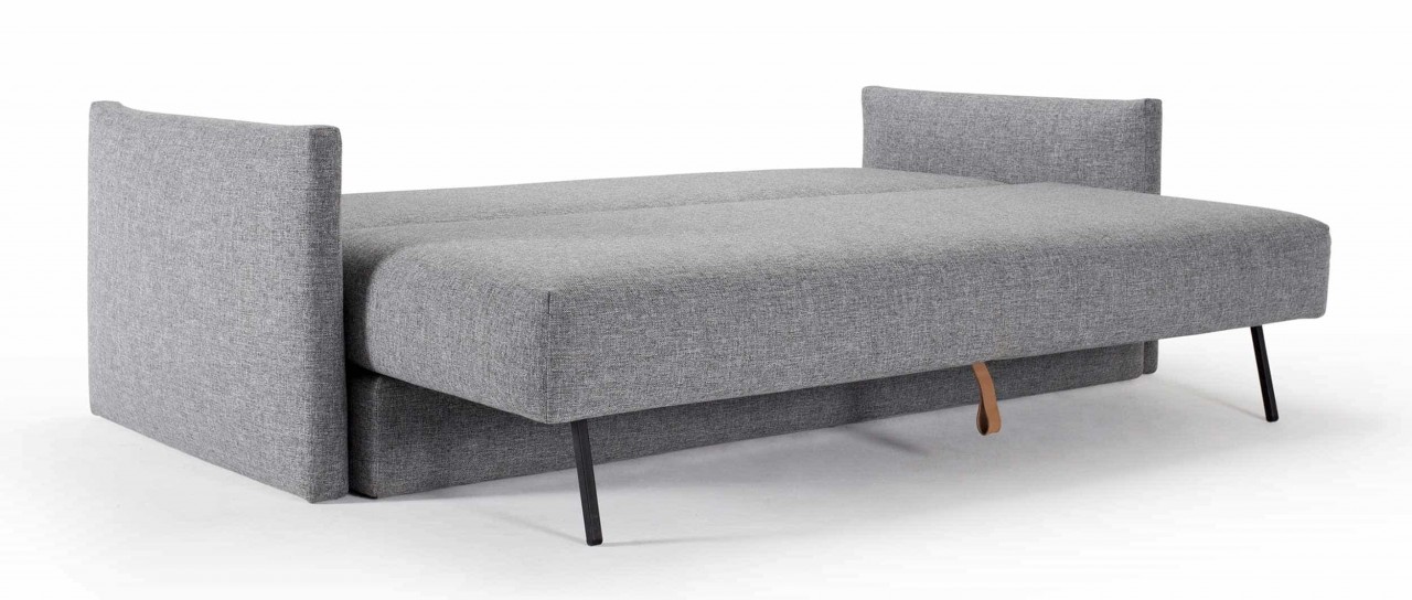 TRIPI von Innovation - Schlafsofa mit Polsterarmlehnen und Bettkasten