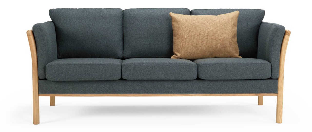 STOCKHOLM 3-Sitzer Designer Sofa mit Holzarmlehnen