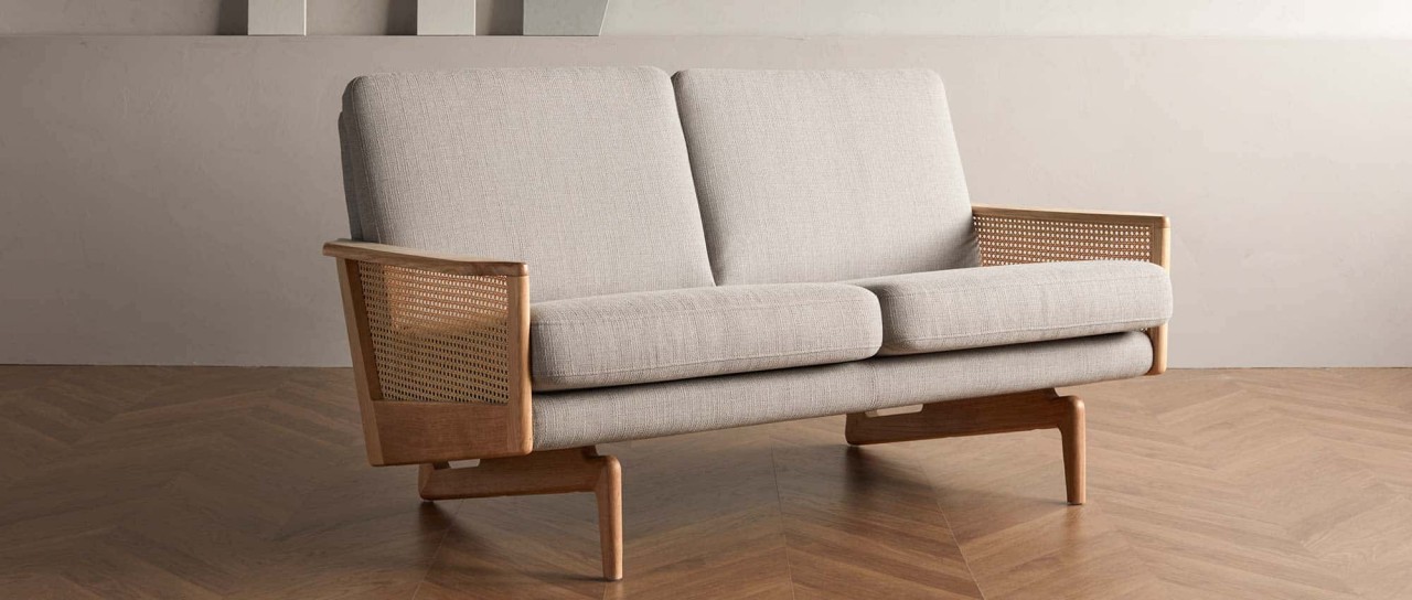 Designer Sofa KOPENHAGEN OAK als 2Sitzer mit Holzarmlehnen mysofabed.de
