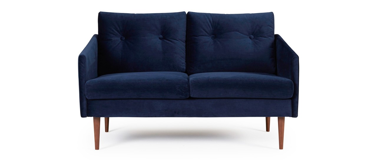 KARLSTAD 2-Sitzer Designer Sofa mit Polsterarmlehnen und versteppten Rückenkissen