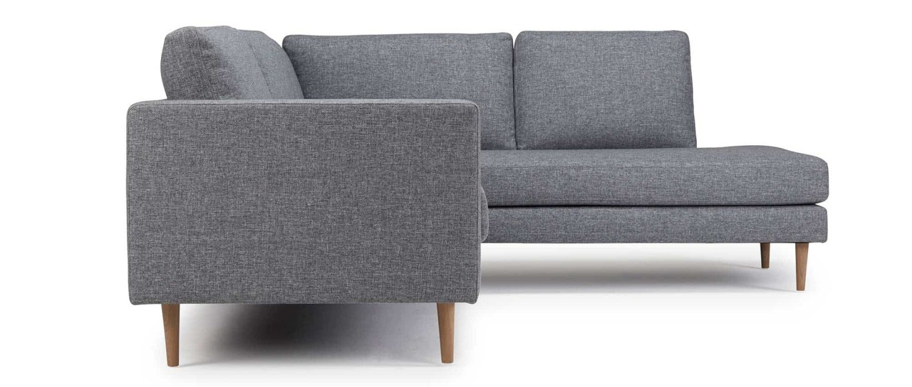 TRONDHEIM Designer Ecksofa mit Eckanbau, Holz- oder Metallfüßen in verschiedenen Größen