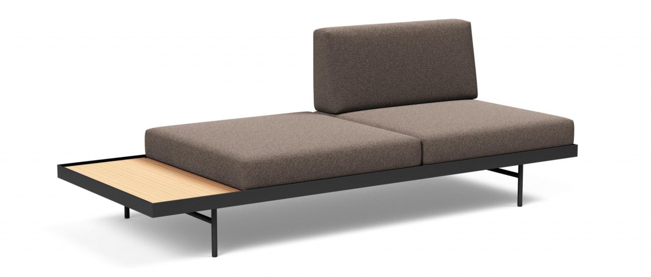 PURI Schlafliege, Daybed mit Holztisch von Innovation