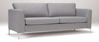 Vorschau: TRELLEBORG 3-Sitzer Designer Sofa mit Polsterarmlehnen und Metallfüßen