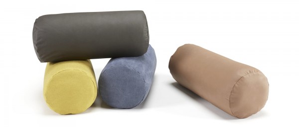 ROLL Kissen von Innovation - diverse Stoffe (Paarpreis)