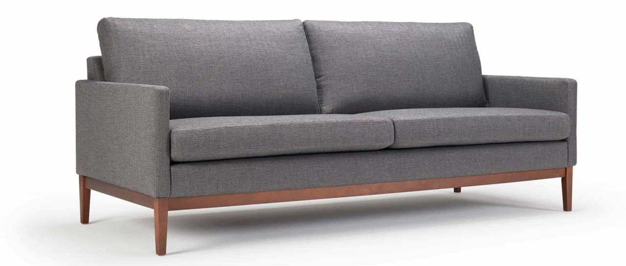 GÖTEBORG 3-Sitzer Designer Sofa mit Polsterarmlehnen und Holzfüßen