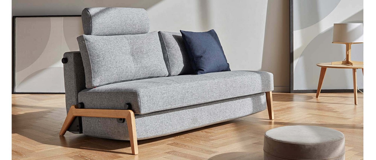 CUBED 02 Schlafsofa 140x200 cm mit Armlehnen von Innovation