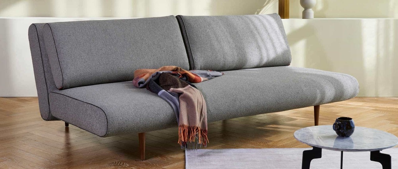 UNFURL LOUNGER Schlafsofa in diversen Stoffen von Innovation