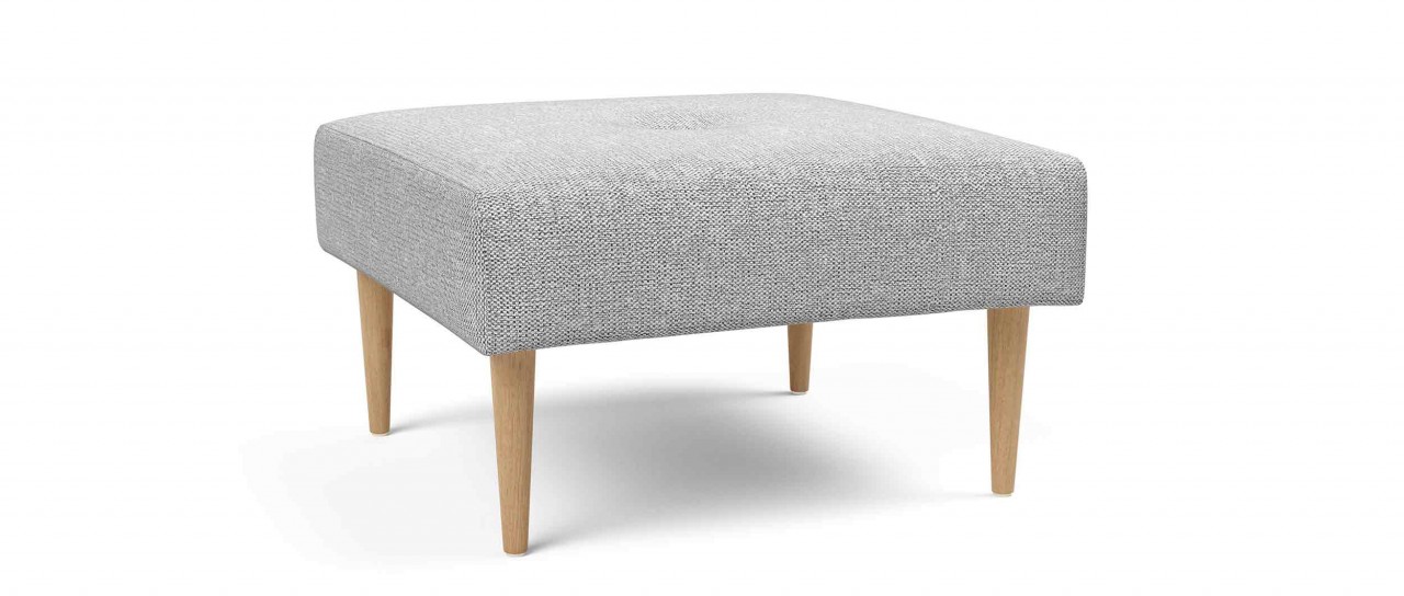 RECAST Hocker von Innovation mit hellen Styletto Holzfüßen