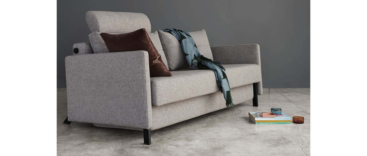 CUBED 02 Schlafsofa 160x200 cm mit Armlehnen von Innovation