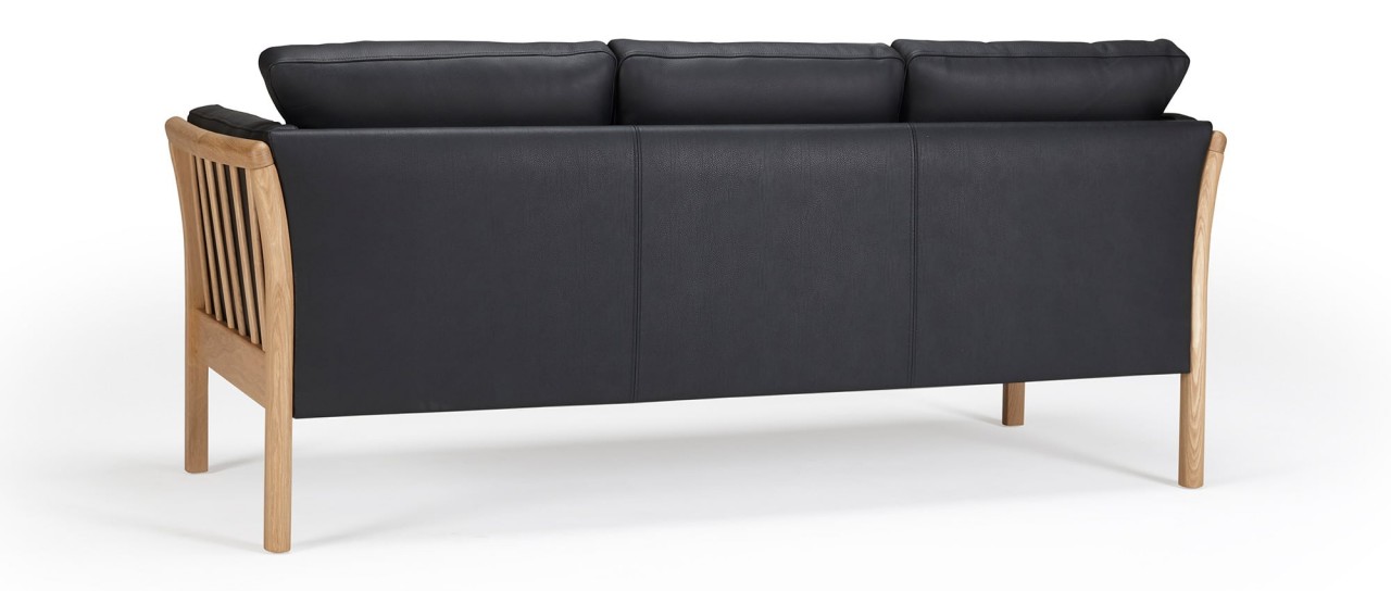 STOCKHOLM 3-Sitzer Designer Sofa mit Holzarmlehnen